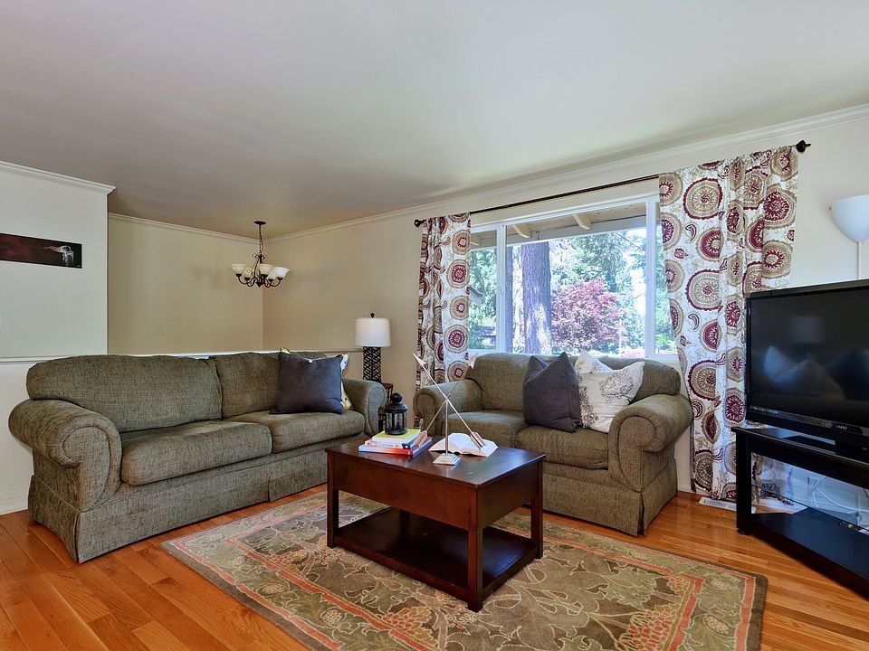 1st image of 18309 NE 175th Pl