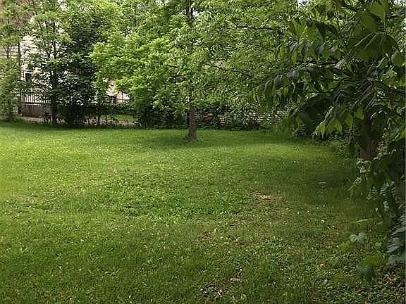 2nd image of 75 Labelle Ave