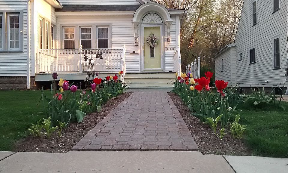 1st image of 736 Pine St