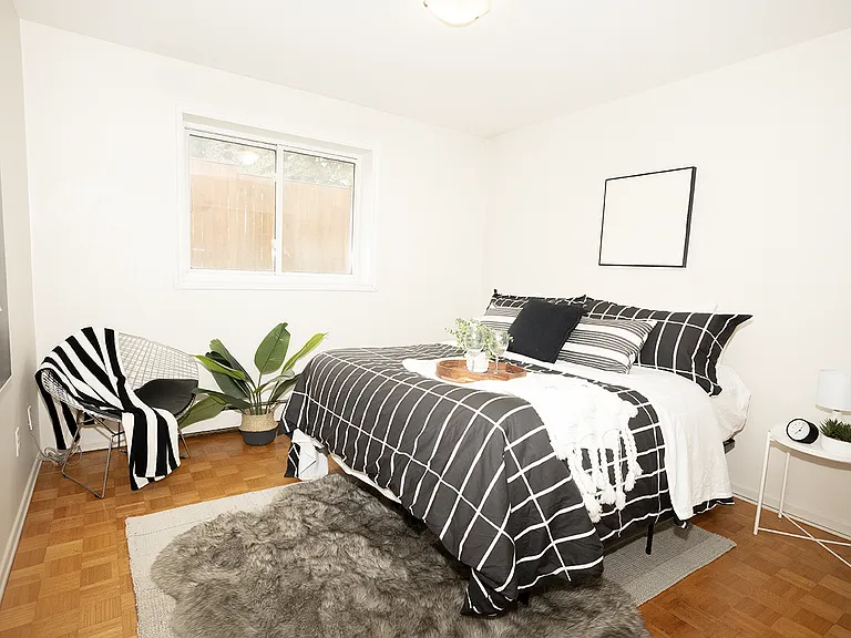 1740 Taylor Ave — Photo 11