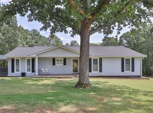 911 Grantham Rd, Hamilton, GA 31811