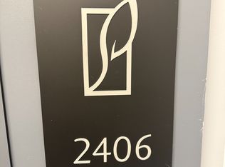 430 Square One Dr #2406, Mississauga, ON L5B 0E2