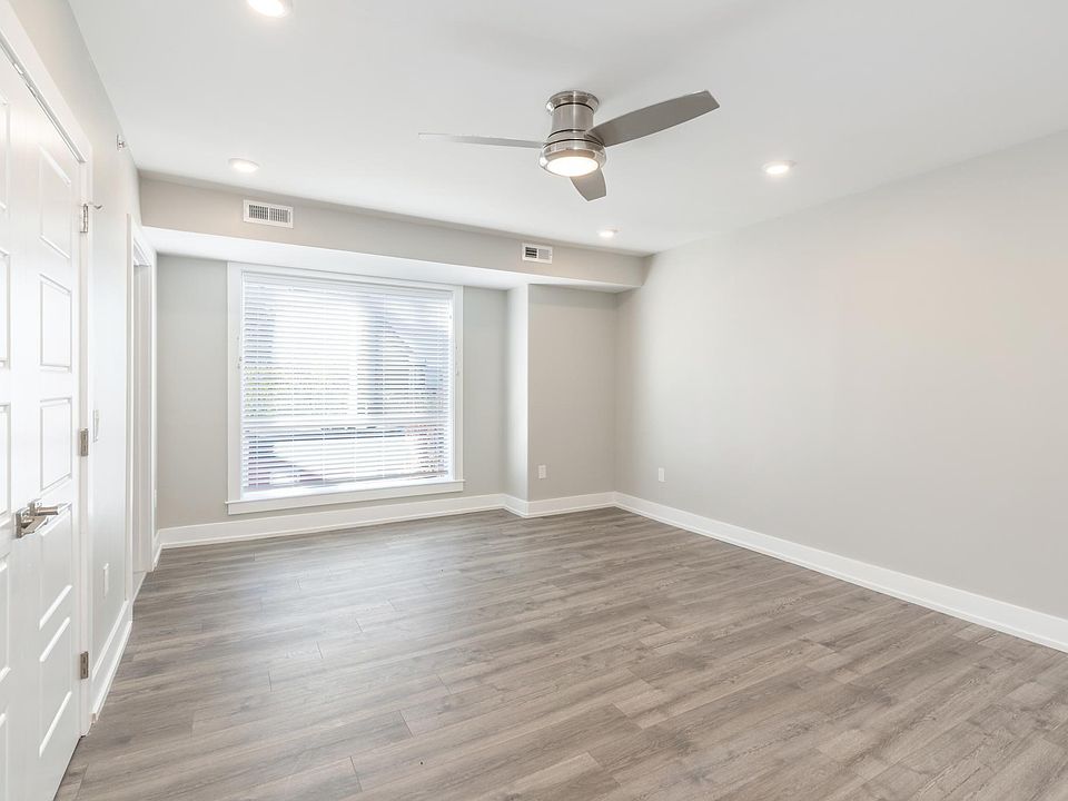 1st image of 421 W Cumberland St #D