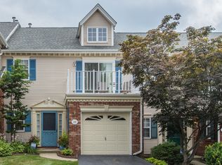 218 Amethyst Way #312, Franklin Park, NJ 08823