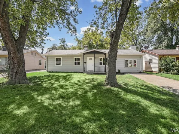 4102 N Park Dr, Belleville, IL 62226