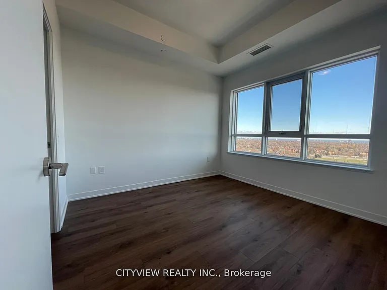 395 Dundas St W #Penthouse 10 — Photo 11
