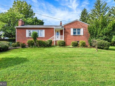 200 Bezold Ave, Westminster, MD 21157