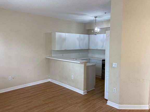 3rd image of 1017 Shoma Drive