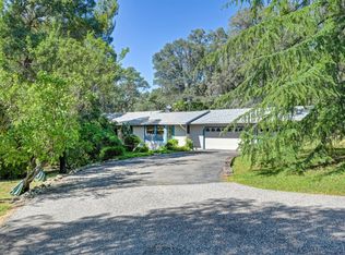 4220 Miller Oak Dr, Auburn, CA 95602