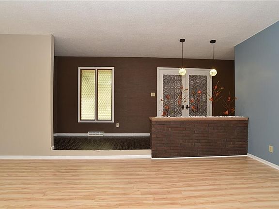 5th image of 8452 Lamira Ln