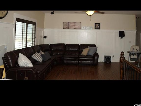 4th image of 228 W Lariat Blvd