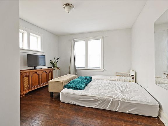 4th image of 1254 Gimblin St