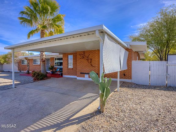 3rd image of 8830 E Shenandoah Pl