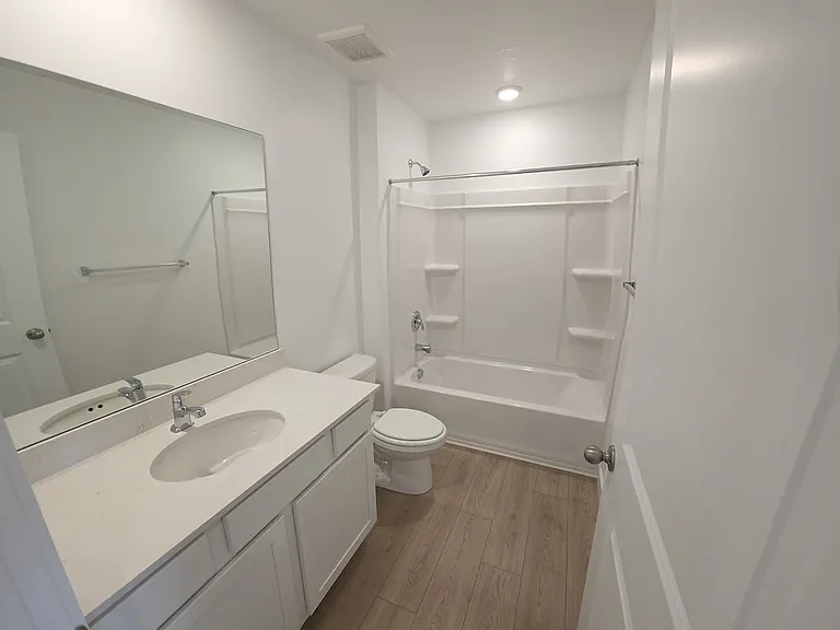 4335 N 325 E — Photo 13