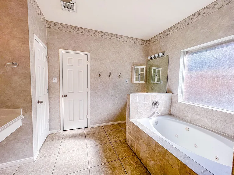 19911 Stonelodge Dr — Photo 17