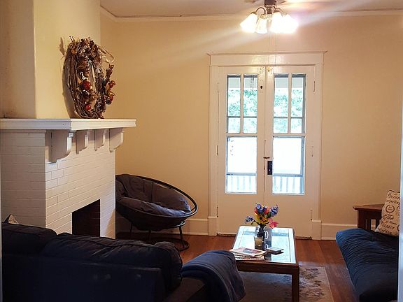 3rd image of 2028 Bonnycastle Ave #2