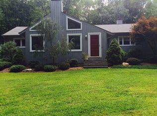 16 River Rd, Deep River, CT 06417