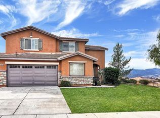 45001 Sonia Dr, Lake Elsinore, CA 92532