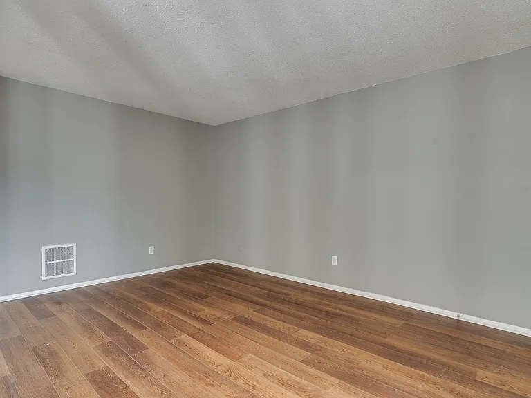 3646 Spottswood Ave #9 — Photo 5