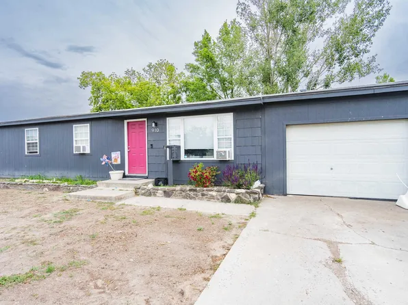 910 16th Dr, Rupert, ID 83350