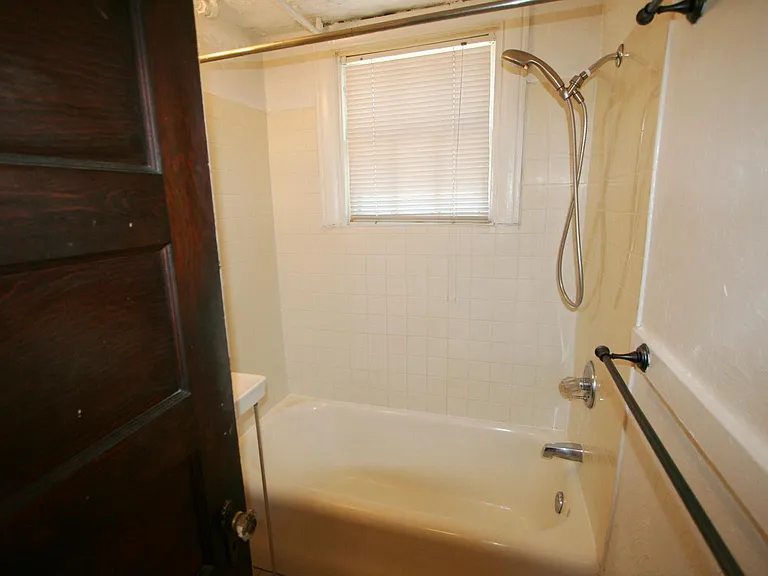1119 N Lafayette St #19 — Photo 6