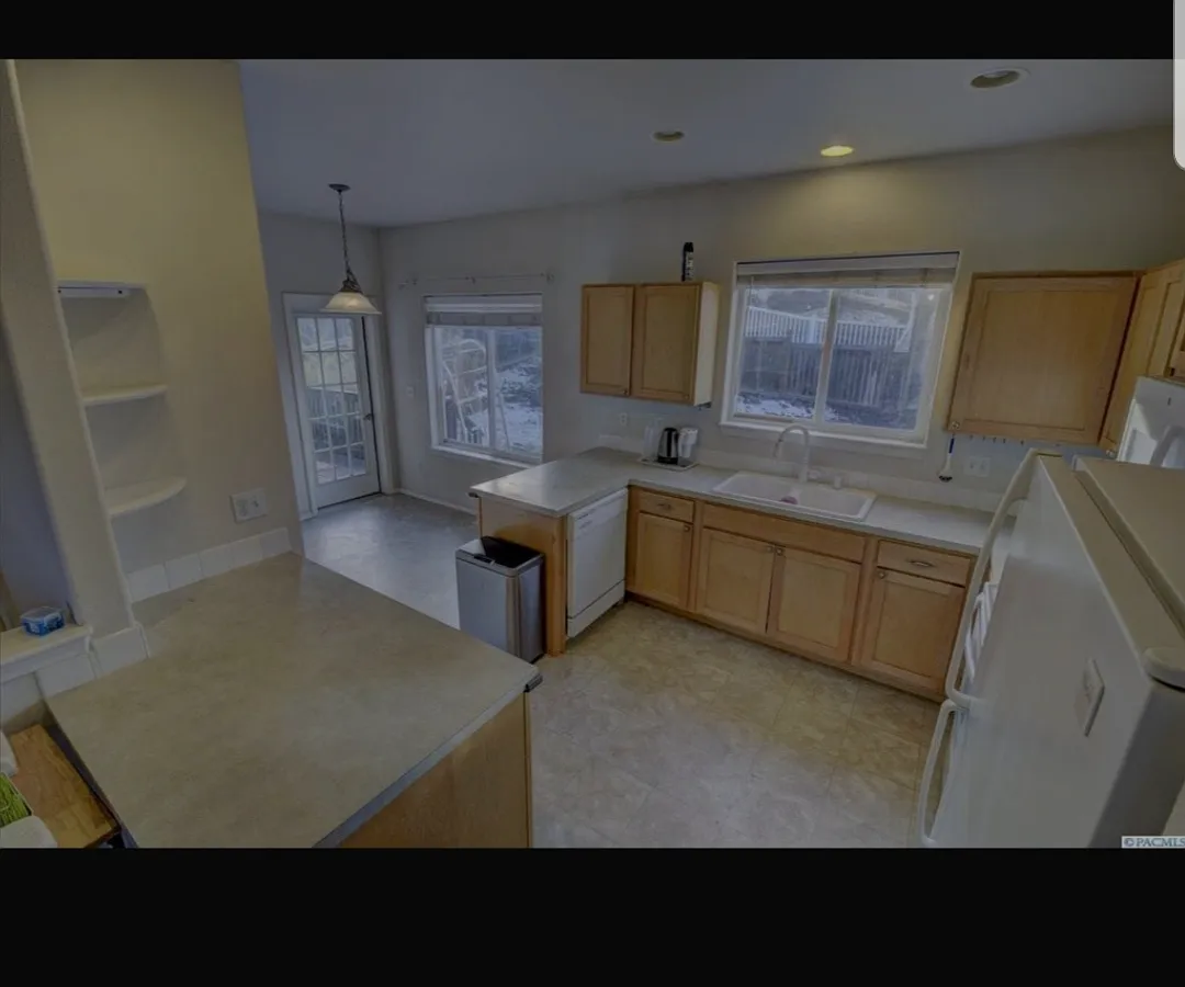 2355 NW Ridgeline Drive - 1 — Photo 4