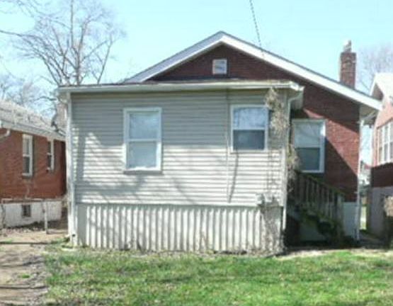 2nd image of 3734 Sylvan Pl