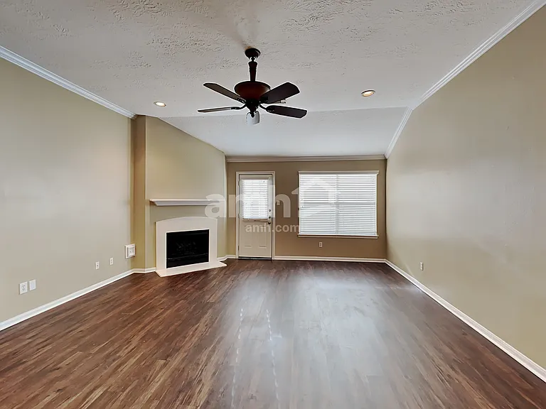 29010 Ashbrook Ln — Photo 9