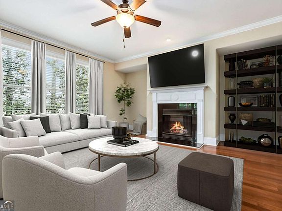 3rd image of 189 Privet Cir