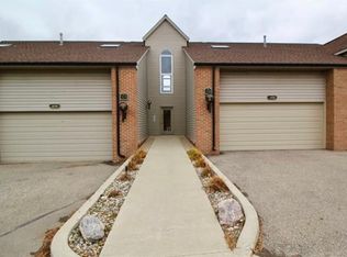 3434 Loon Lake Ct #1, Waterford, MI