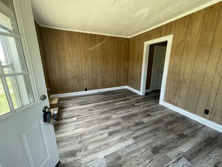 206 S King St #B — Photo 3