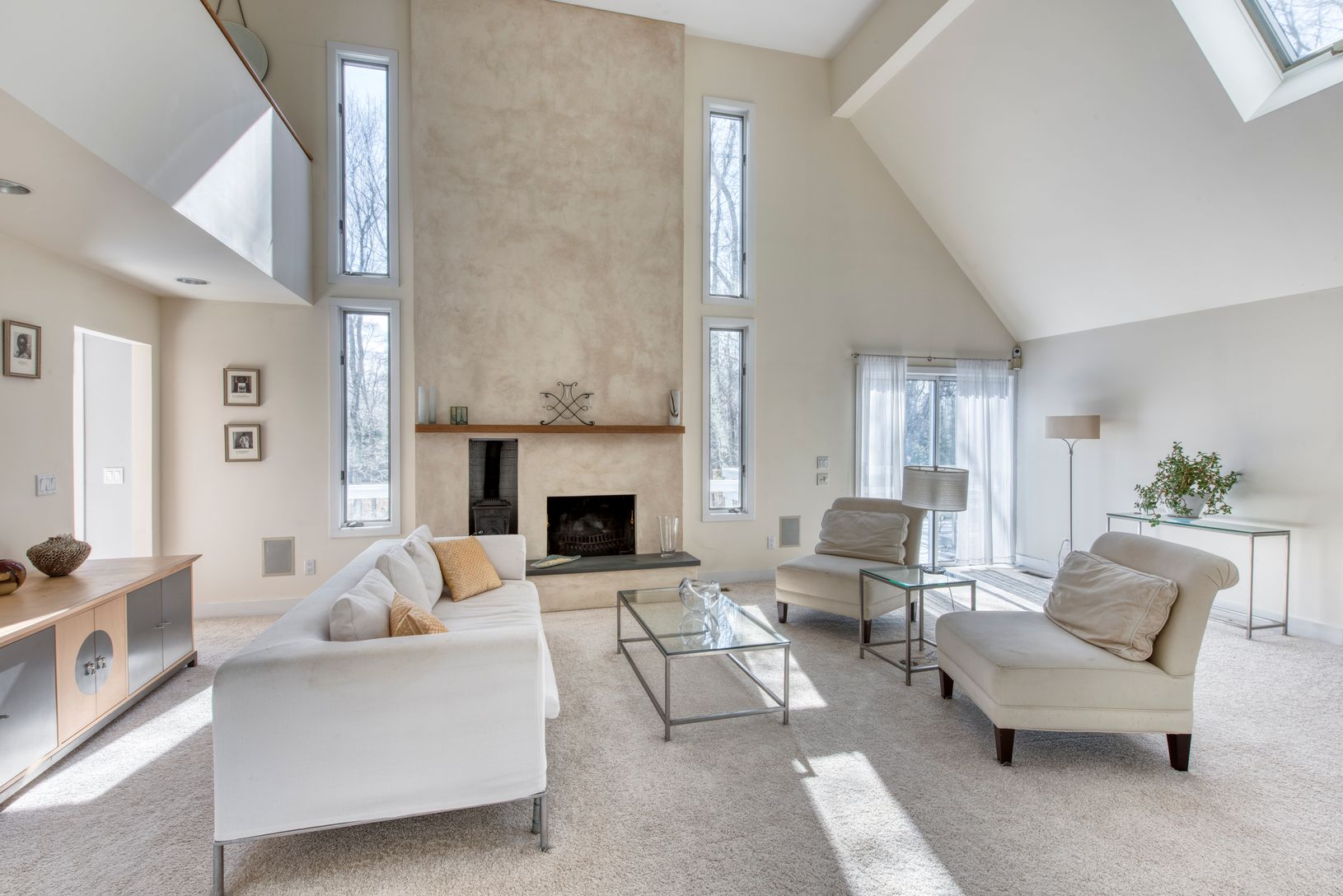  Double Hight Ceilings