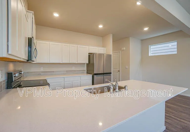 2628 NE 117th Pl — Photo 9