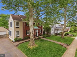 139 S Abingdon St, Arlington, VA 22204