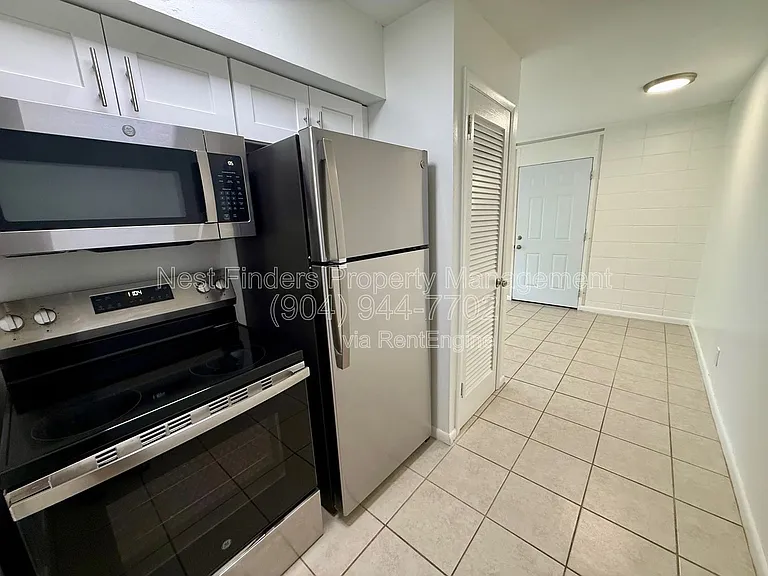 1318 Sydney Pl #5 — Photo 9