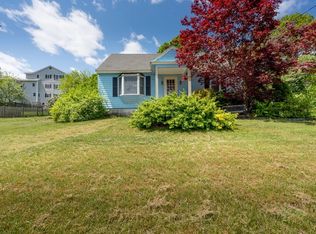 56 Union St, Andover, MA 01810