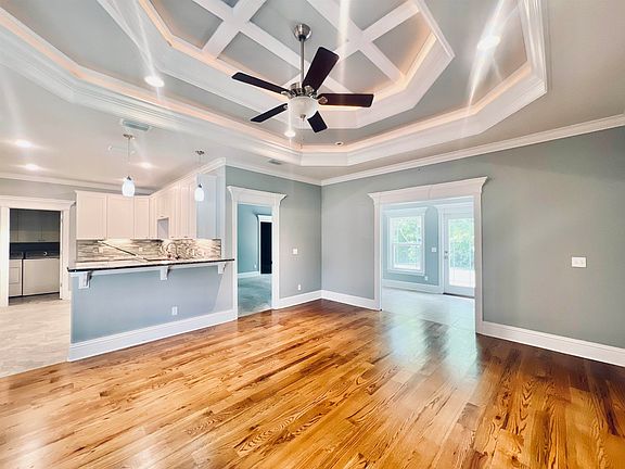 3rd image of 84 Arbor View Dr