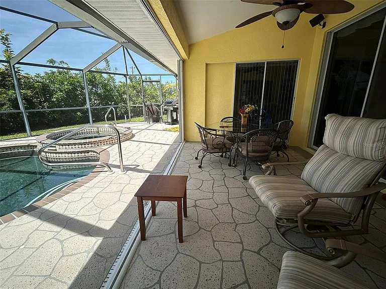 24508 Saragossa Ln — Photo 28