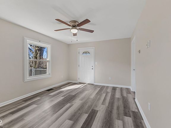 5th image of 237 N 8th Ave