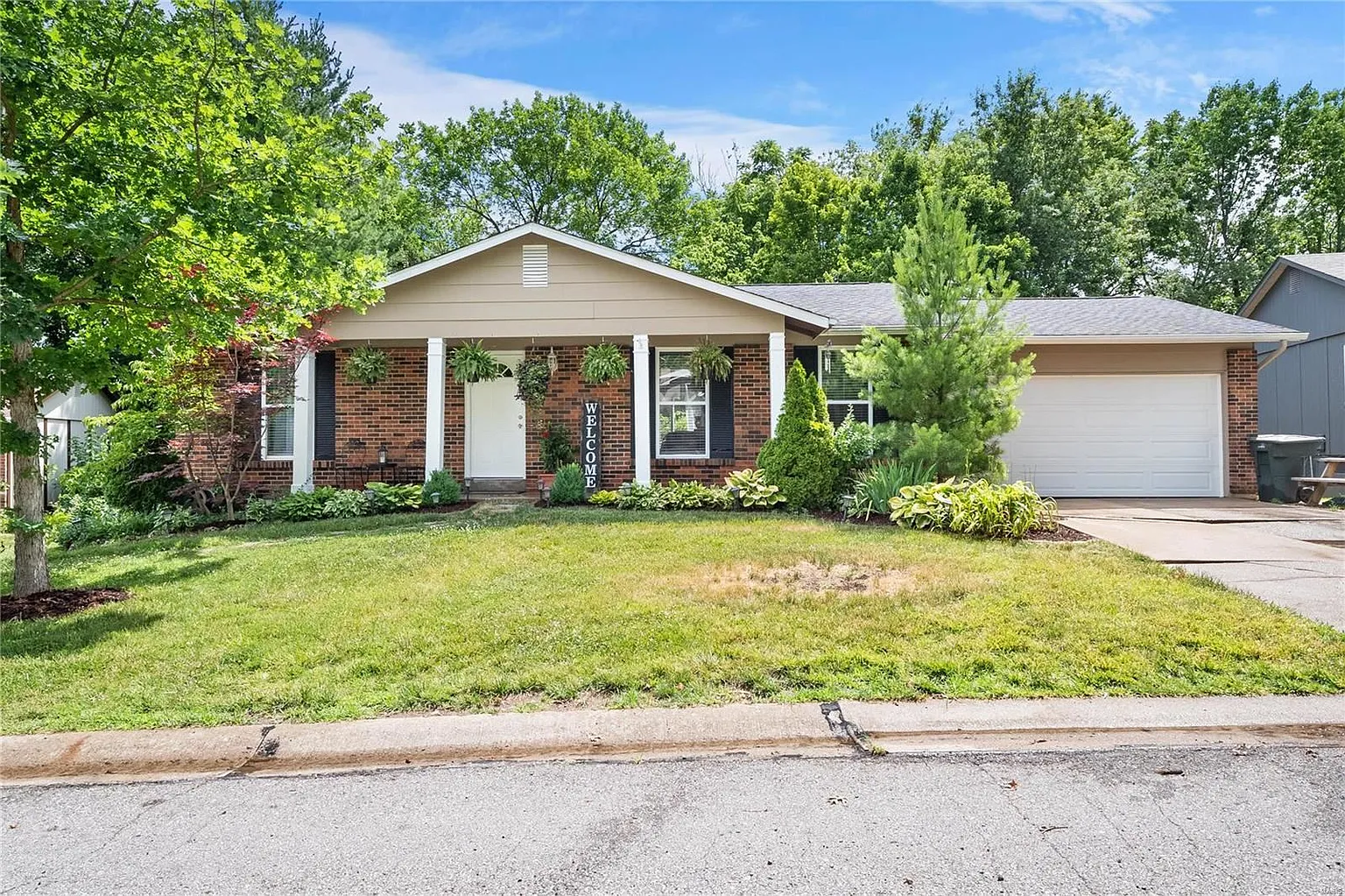 23 Country Creek Dr photo 1
