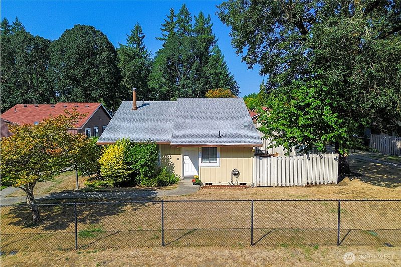 3rd image of 4936 Cottage Lane SE