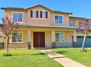 35626 Country Creek Dr, Yucaipa, CA 92399