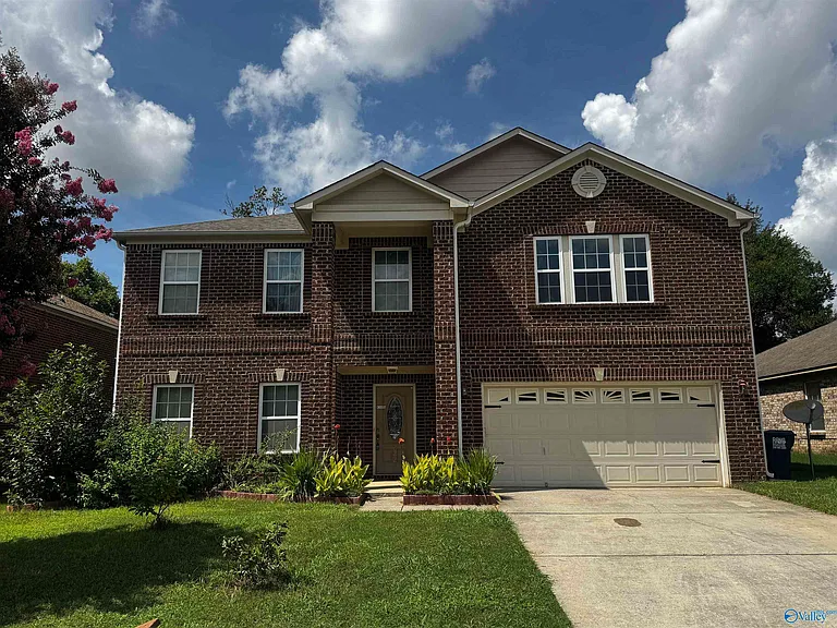 222 Ivyleaf Dr NW — Photo 1