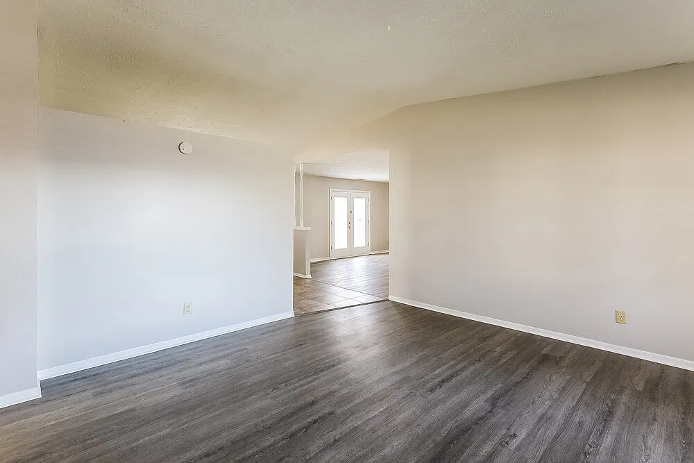 3 bed, 2.0 bath, 1468 sqft, $1,860 — Photo 4