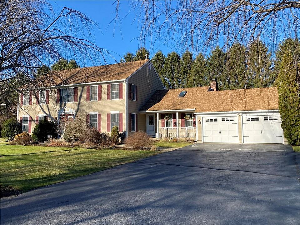 1st image of 15 Jefferson Dr