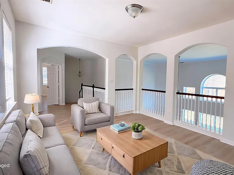 8610 Rising Oak Ln — Photo 13