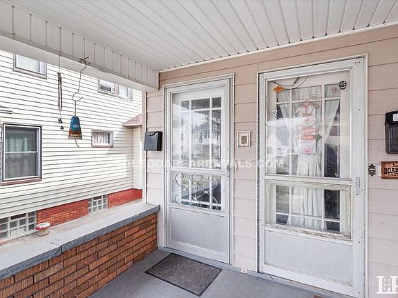 5th image of 4138 N Lockwood Ave