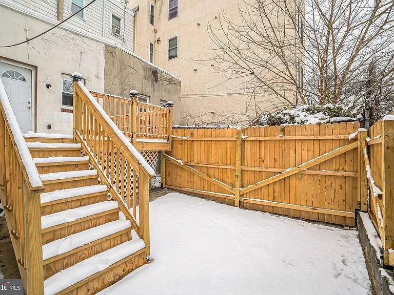 435 N 32nd St #1 — Photo 30