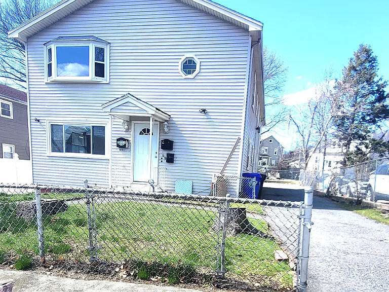 169 Wood Ave #2 — Photo 1