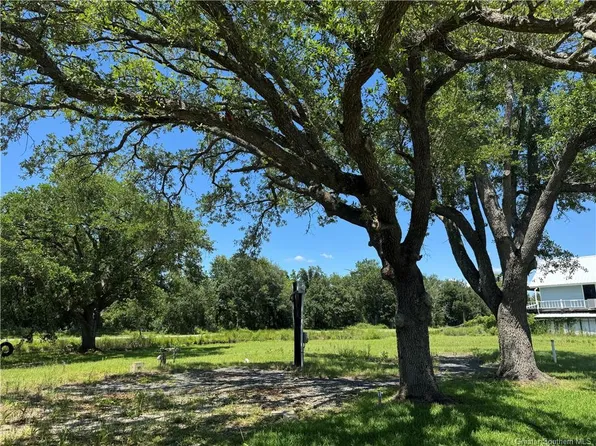 3840 Airhart Rd, Lake Charles, LA 70605